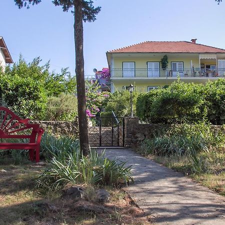 Apartments Lucija スタリー・グラード エクステリア 写真